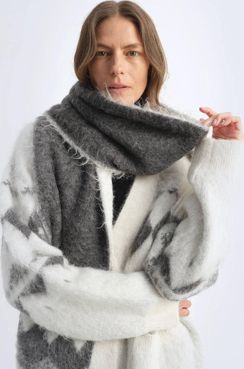 Nepal alpaca wool color clashing jacquard tassel scarf women winter warm shawl 190*27